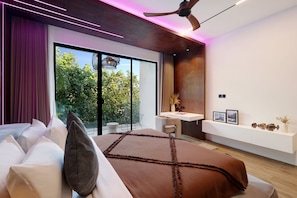 Vila superluxo | 5 quartos, cofres nos quartos, ferros/tábuas de passar roupa