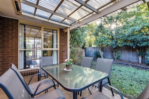 Family House, 5 Bedrooms | Terrace/patio