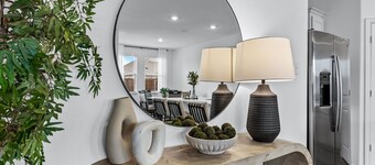 Luxe Living - 3-bedroom house in Little Elm with AC, WiFi, and Games