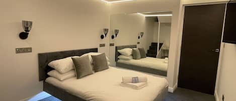 2 Schlafzimmer, Bügeleisen/Bügelbrett, WLAN, Bettwäsche