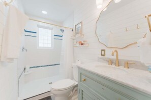 Shower, hair dryer - Luxury St. Simons Island Vacation Rental with Private Pool | Sleeps 10 (Saint Simons Island)