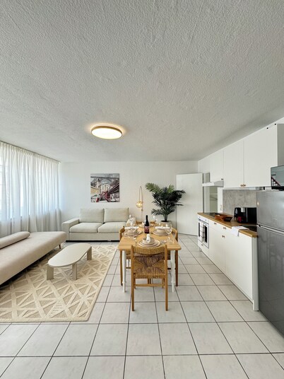 Stylish and Modern 2-Room Apartment in Wuppertal City Center