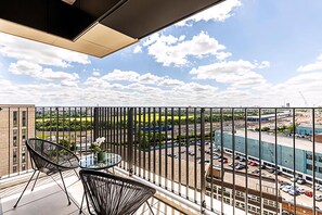 Exterior - Luxurious West London Apartment (London)