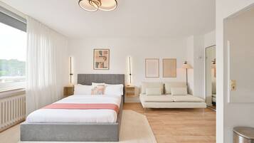 1 Schlafzimmer, Schreibtisch, BĂŒgeleisen/BĂŒgelbrett, WLAN