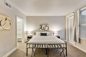 1 sovrum, strykjärn/strykbräda, wi-fi och sängkläder