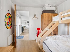 2 bedrooms, Internet