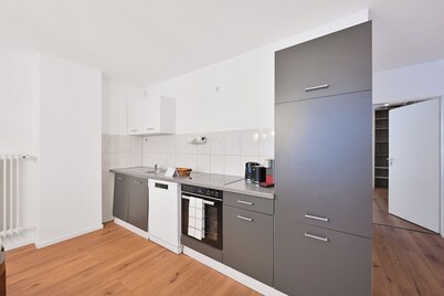 Stylish and spacious 2-room apartment in Central Wuppertal