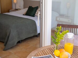 3 bedrooms, iron/ironing board, travel crib, free WiFi