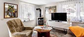 Apartment 'Ferienwohnung Im Burgenland' with Mountain View, Shared Terrace and Wi-Fi