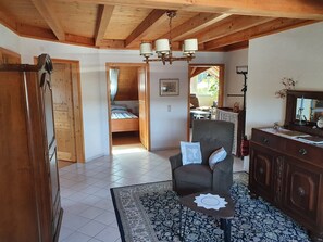 2 chambres, bureau, fer et planche à repasser, Wi-Fi gratuit