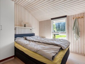 3 bedrooms, Internet