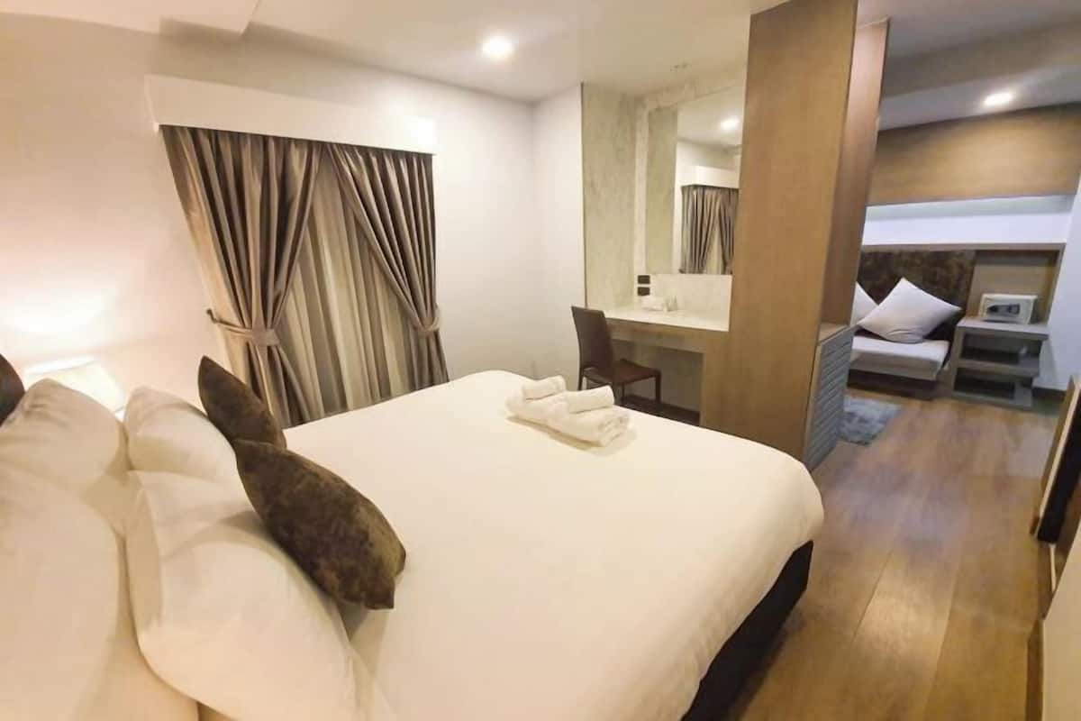 1 chambre, chambres insonorisées, Wi-Fi gratuit, draps fournis