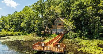 Brand-New Perry House w/ Kayaks & Lake Access