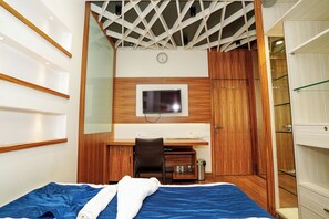 Double Room with Private External Bathroom | Premium bedding, free WiFi, bed sheets