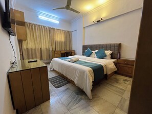 Double Room with Private External Bathroom