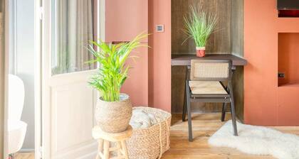 Ghent's Historic Gem: Your Perfect Hideaway