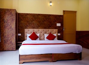 Soundproofing, free WiFi, bed sheets - Goroomgo Hotel The Mountain Paradise Rewalsar (Balh)