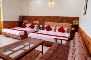 Chambre Quadruple Deluxe | Chambres insonorisées, Wi-Fi gratuit, draps fournis