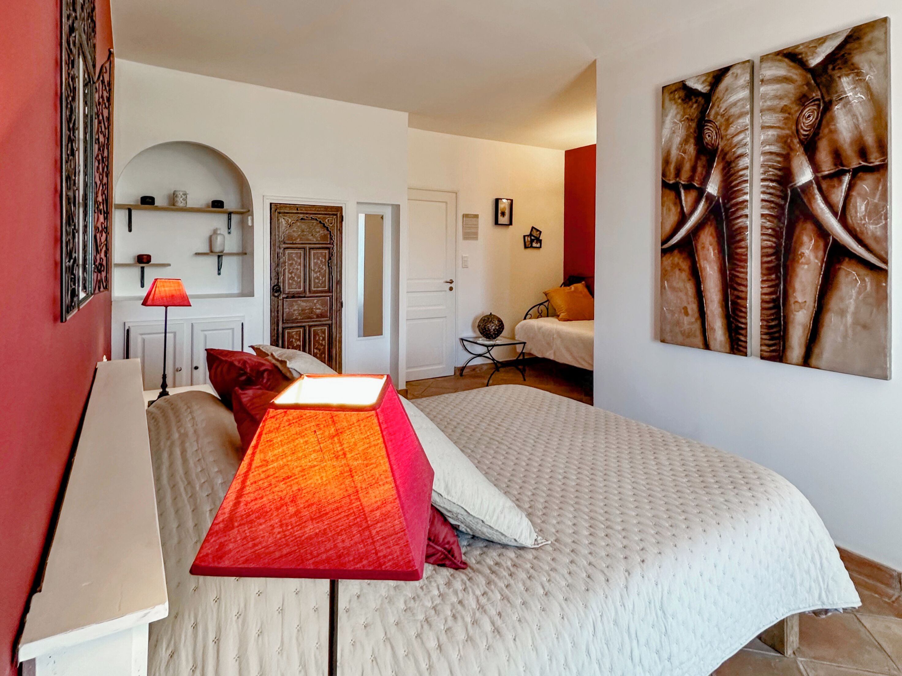 1 chambre, fer et planche à repasser, Wi-Fi, draps fournis