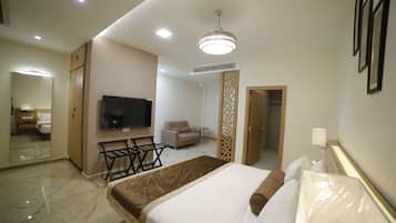 In-room safe, free WiFi