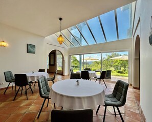 تناول الطعام