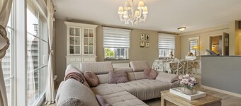 Charming holiday home with large private garden