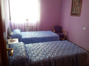 3 bedrooms, iron/ironing board