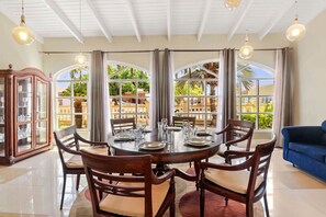 تناول الطعام