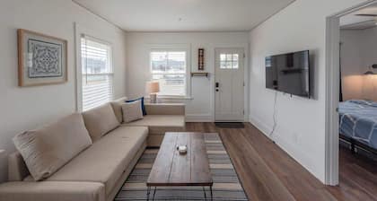 #StayInMyDistrict Bluebird Cottage Coos Bay