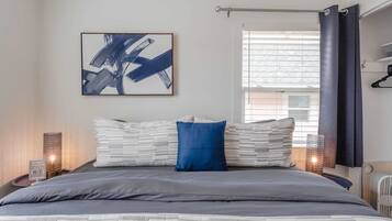 2 bedrooms, desk, iron/ironing board, WiFi