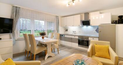 Ferienwohnung 'Ferien in der Uckermark' mit privater Terrasse, privatem Garten und WLAN