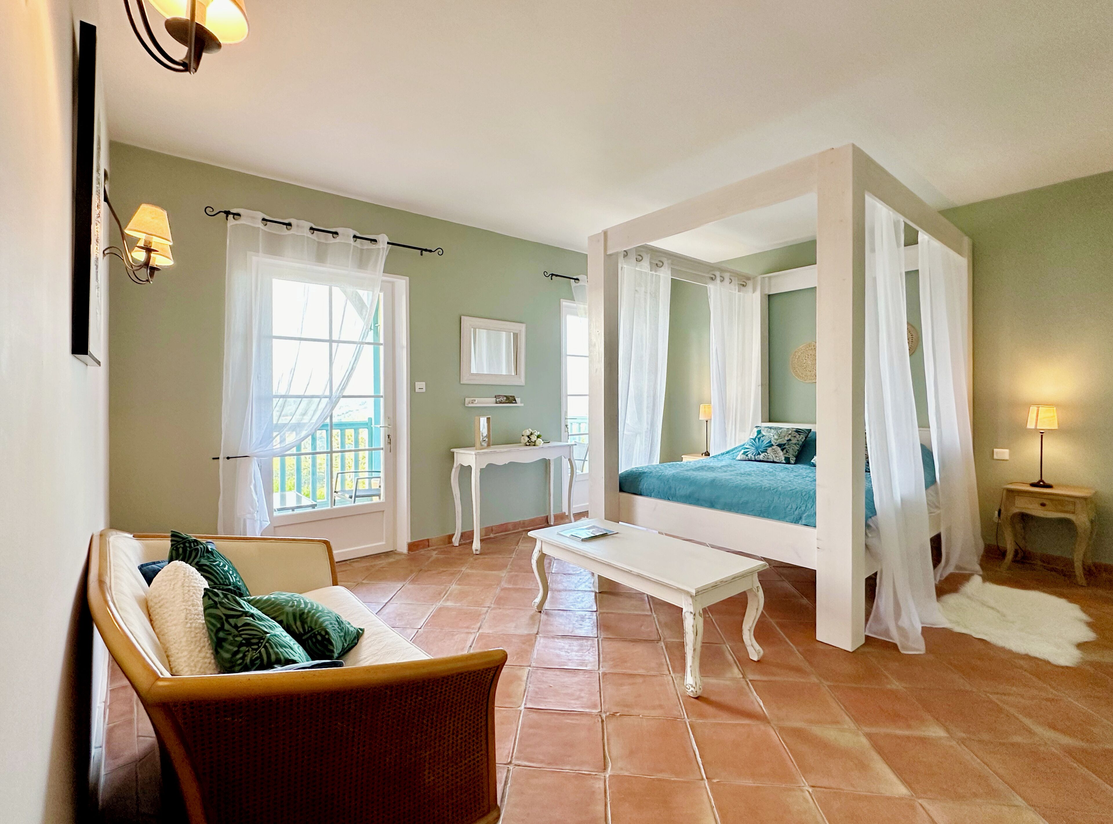 2 bedrooms, WiFi, bed sheets