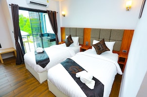 Standard Room, 2 Twin Beds, City View | WiFi (free)