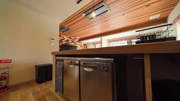 Basic House | Private kitchen | Fridge, microwave, toaster, rice cooker