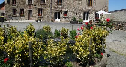 Terrific farmhouse with WiFi in Villiers-Fossard, Normandy