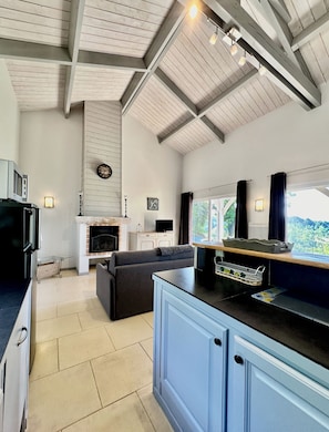 Interior - Maison Oléa - Gîte "égoa" Avec vue sur la Vallée de la Vézère (Le Bugue)