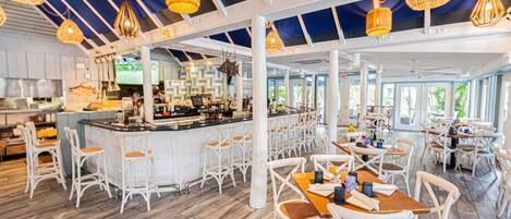 Bar (in der Unterkunft)