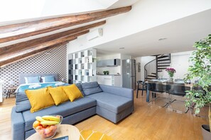 Premium appartement, uitzicht op de binnenplaats | Woonruimte