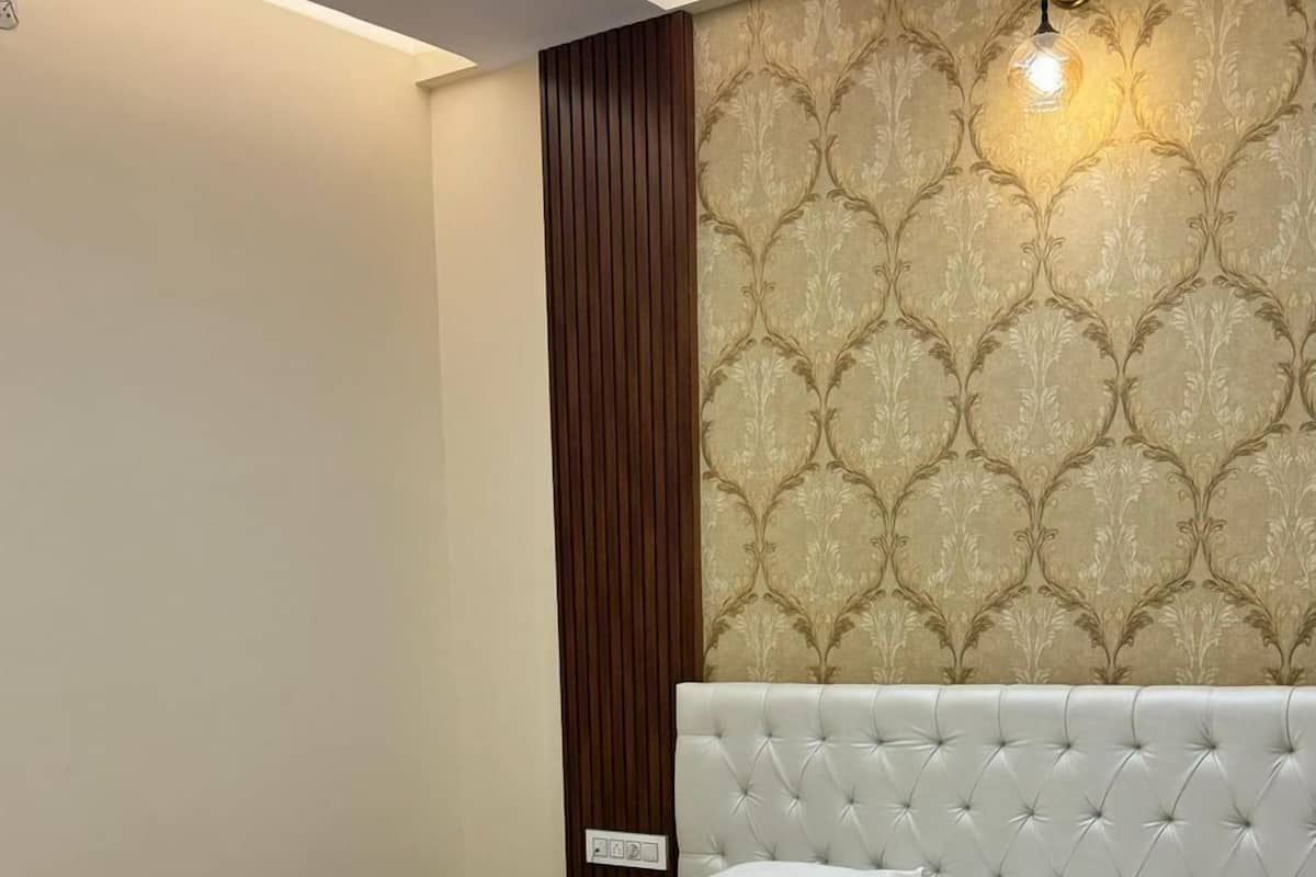 Deluxe Room | 1 bedroom, soundproofing, free WiFi