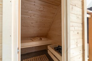 Sauna - Holiday Home by Lake Beach Simonshaven (Simonshaven)
