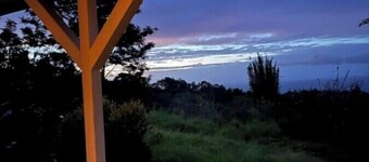 Terrific cottage with WiFi in Honokaa   AKA"Upper House"