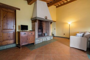 Classic Apartment, Balcony, Hill View | Living area - Casolare Torre With Pool And Ac (Poggibonsi)