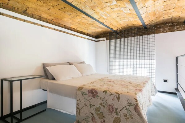 Room - Gemma House in Rome With 1 Bathrooms (Rome)