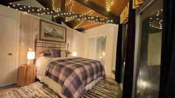 2 bedrooms, iron/ironing board, travel crib, WiFi