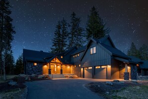 Exterior - Golf Course View, Game Room & Suncadia Pool Access (Cle Elum)