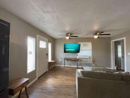 One Bed 1 Bath with Full Kitchen near Fort Sill