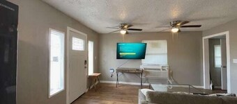 One Bed 1 Bath with Full Kitchen near Fort Sill