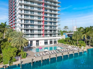 Exterior - Miami Studio, Amazing Amenities, Infinite View (Hallandale Beach)