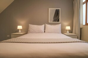 3 soverom, strykejern/-brett, wi-fi og sengetøy