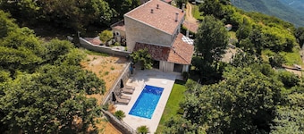 Verde 2Bdr Villa Brda in delightful hights of Petrovac